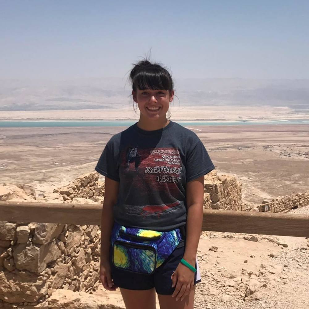 Meet your Posher, Brooke